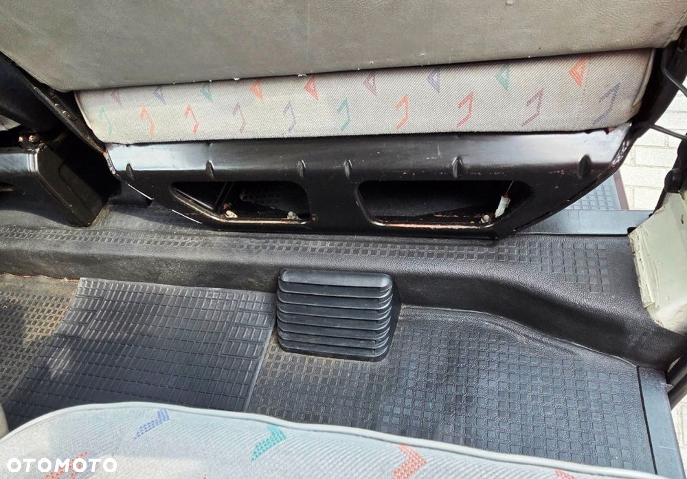 Volkswagen Transporter - 33