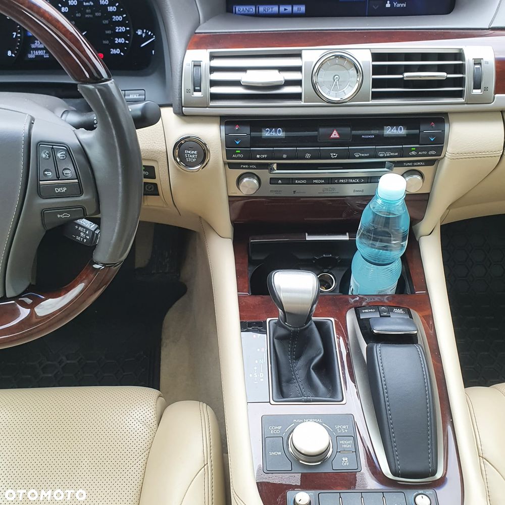 Lexus LS 460 Superior AWD - 2