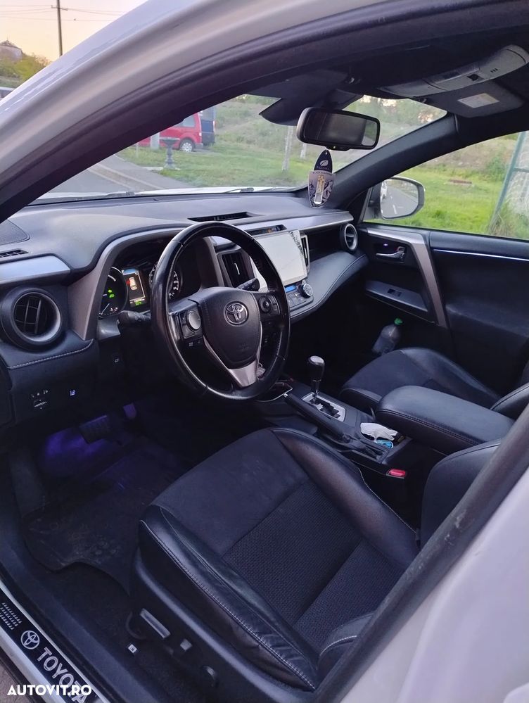 Toyota RAV4 2.5 VVT-i 4x4 Luxury - 3