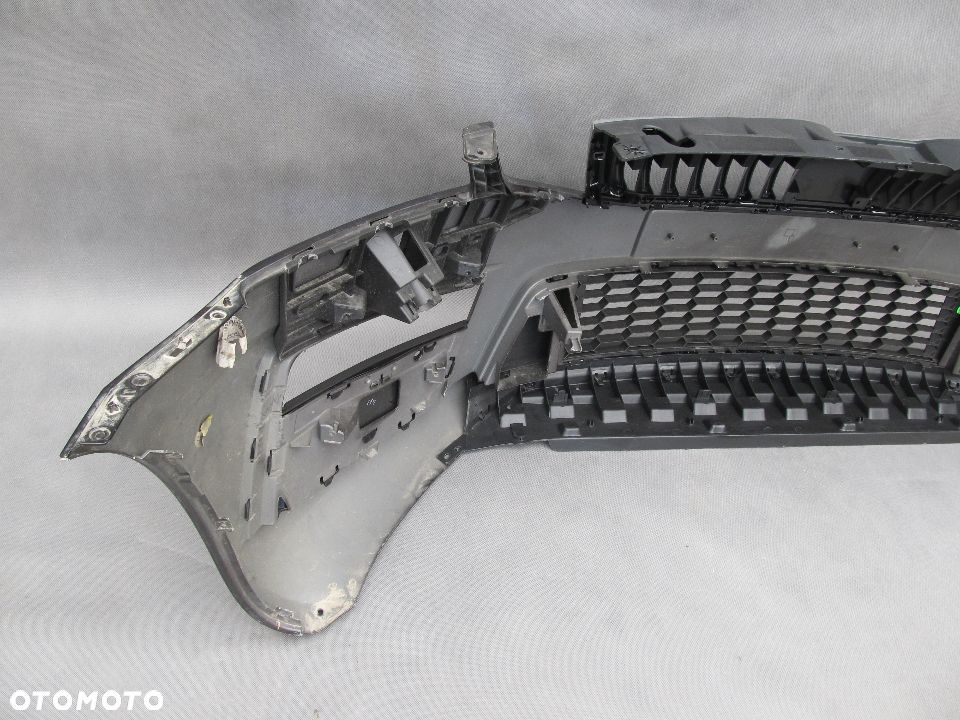 Zderzak przedni Skoda Octavia 3 RS 17 - 20 Sprysk. Lakier 9910 / LF9R - 18