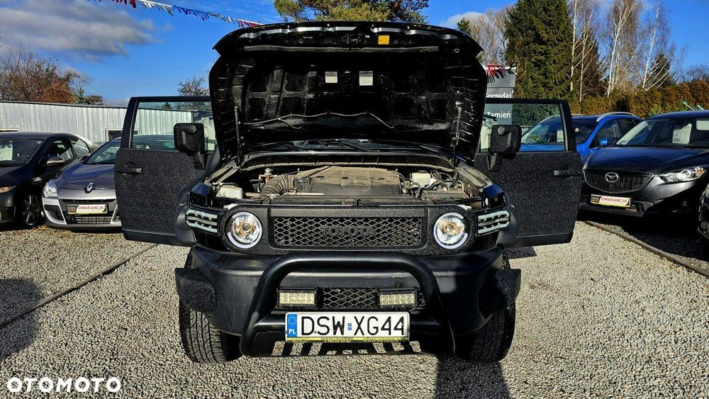 Toyota FJ - 25