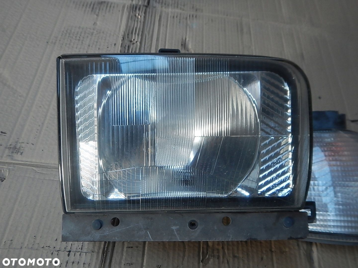 LAMPA PRZOD LEWA NISSAN CABSTAR 2004r 26010-9X204 - 3