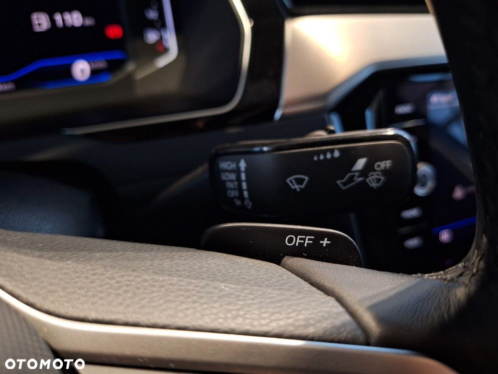 Volkswagen Passat 2.0 TSI Elegance DSG - 25