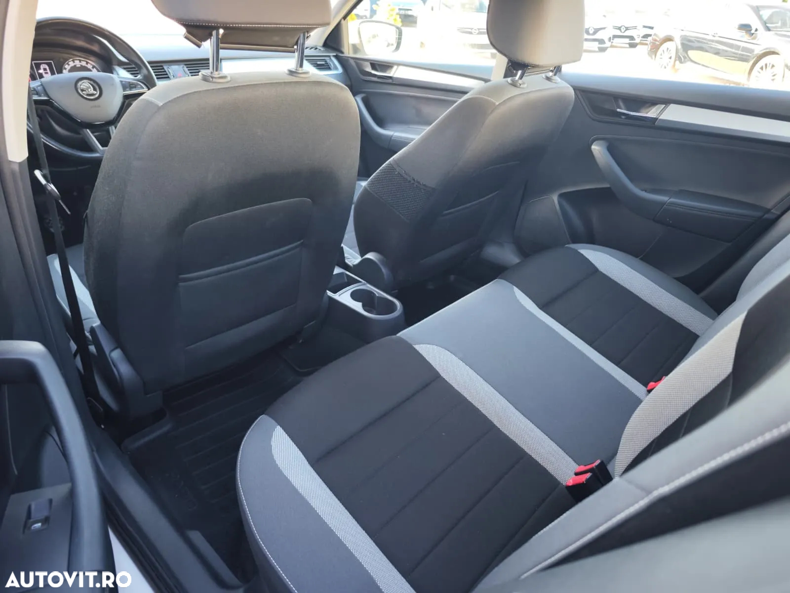 Skoda RAPID 1.0 TSI Ambition - 12