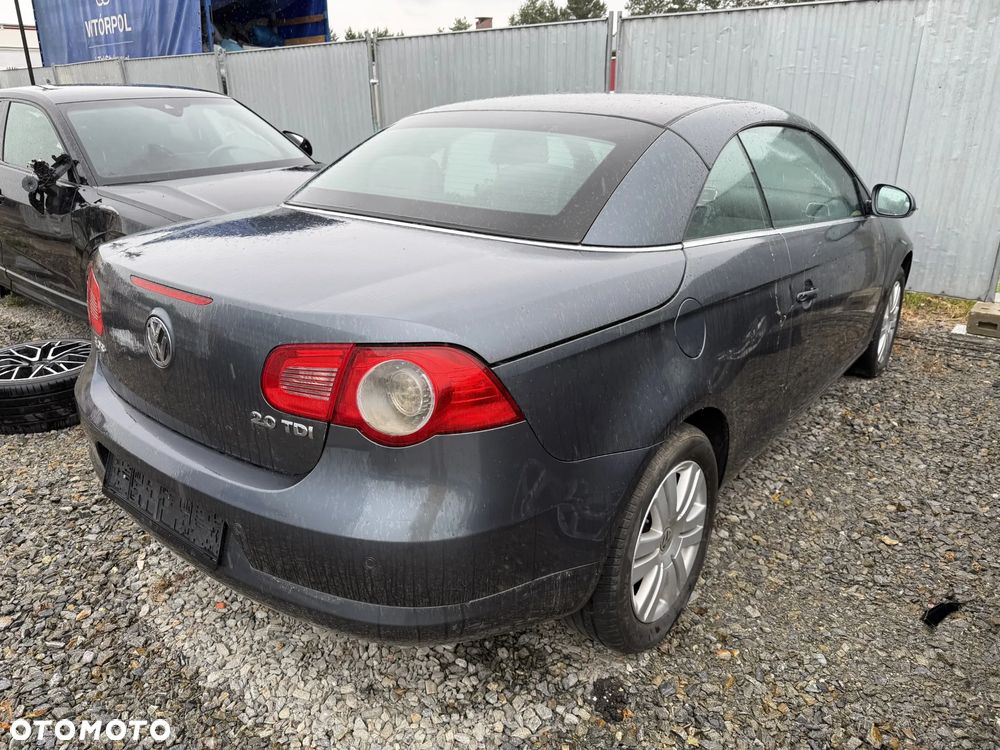 Volkswagen Eos 2.0 TDI DPF BlueMotion Technology Sport & Style - 2