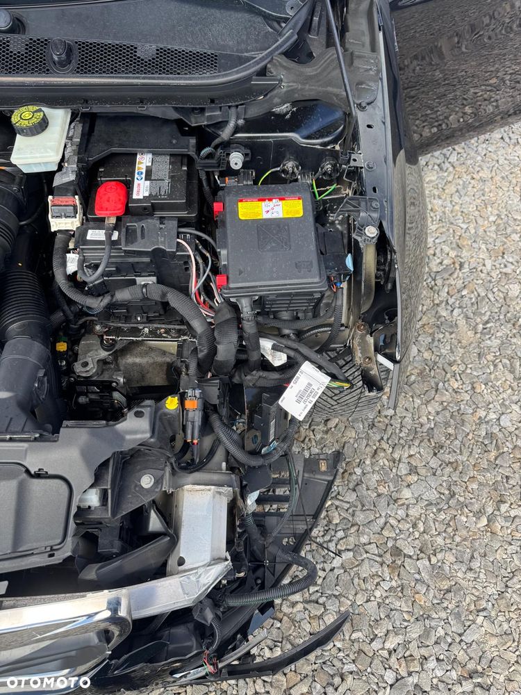 Peugeot 308 e-HDi 115 Stop & Start Niveau 2 Business-Line - 13