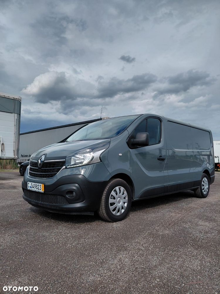 Renault Trafic - 2