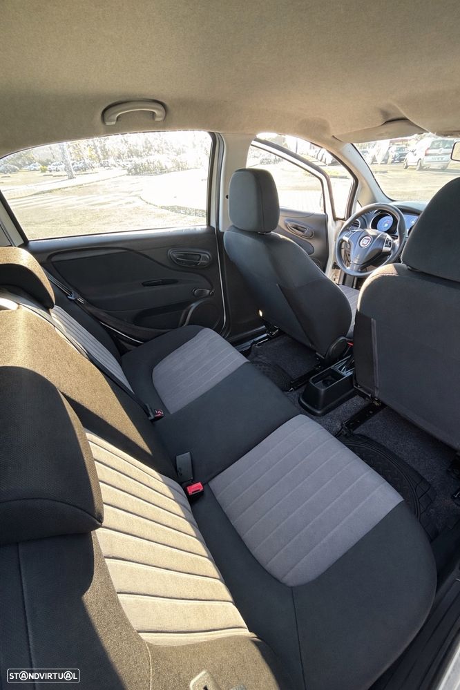 Fiat Grande Punto - 6