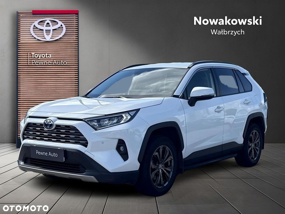 Toyota RAV4 - 1