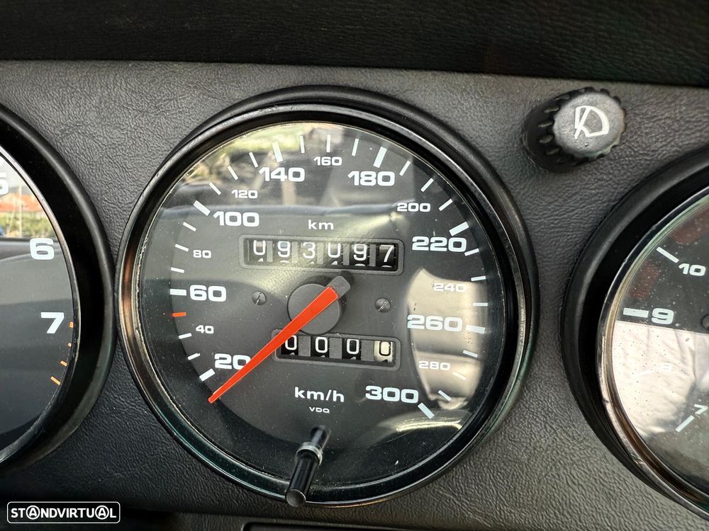 Porsche 911 (964) Cabriolet 3.6 Carrera 2 - 17