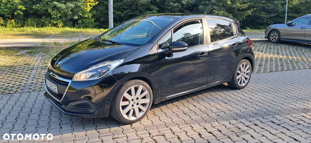 Peugeot 208 1.6 BlueHDi Active S&S - 9