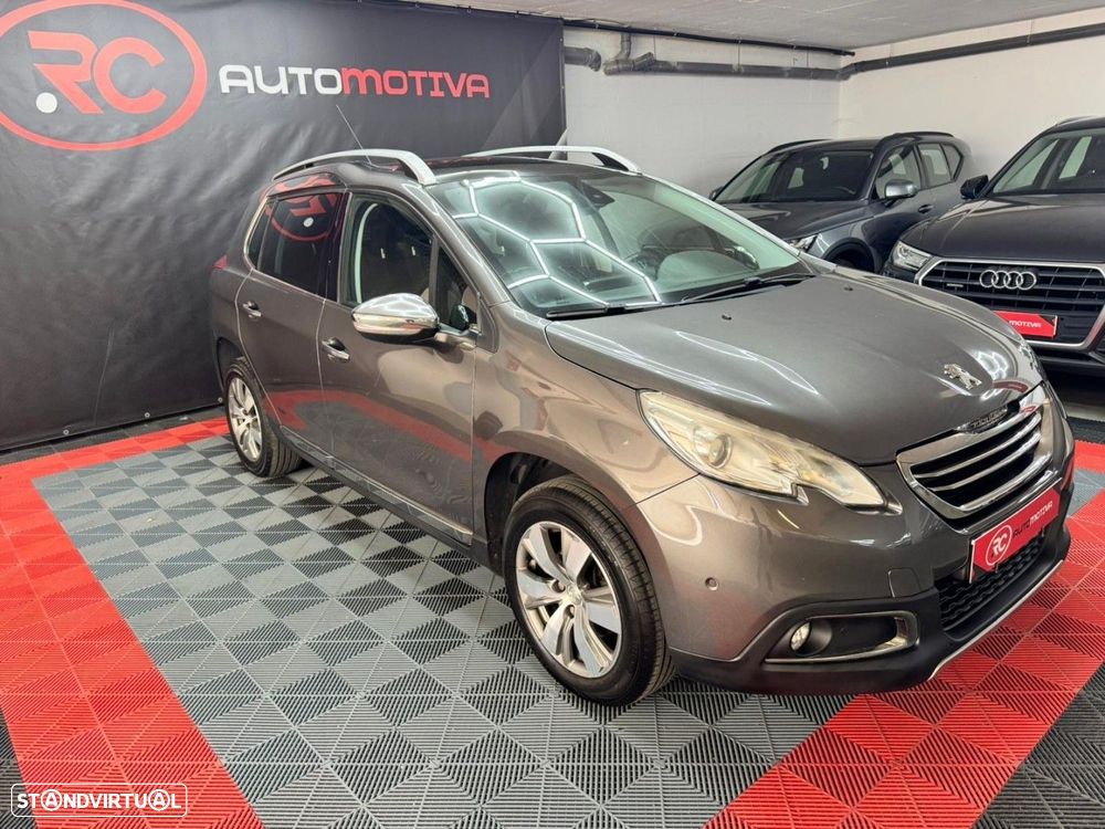Peugeot 2008 1.2 PureTech Style EAT6 - 1