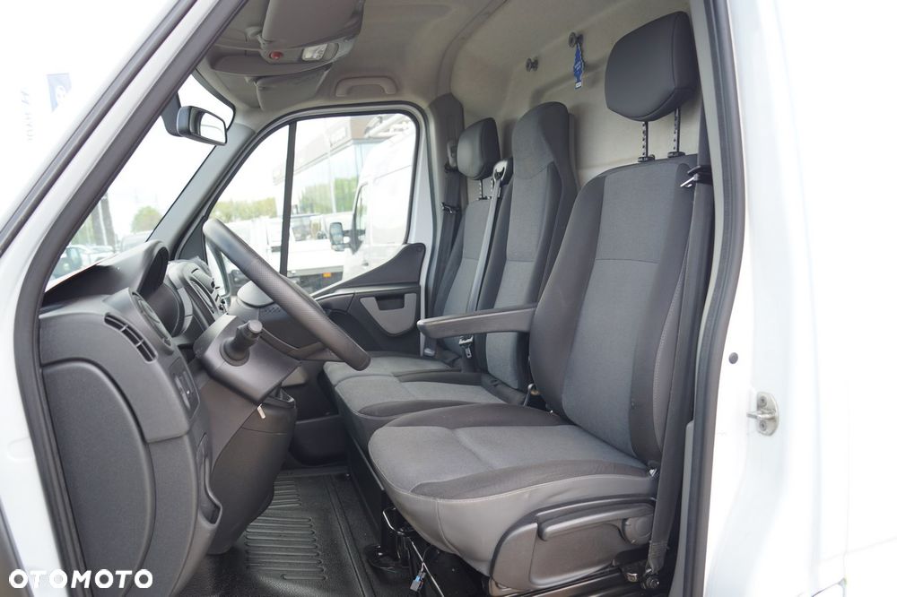 Renault Master - 18