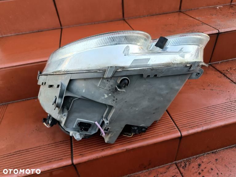 MERCEDES W209 CLK LAMPA IGŁA 2015R PRZÓD PRZEDNIA BI XENON NIE SKRĘTNY PRAWA - 11