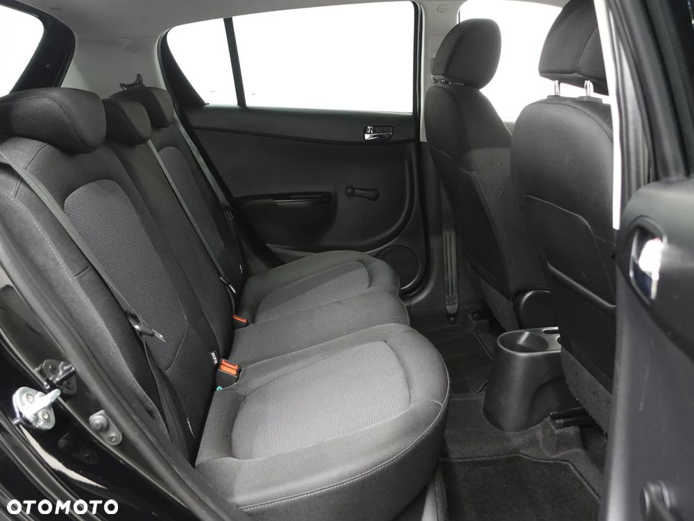 Hyundai i20 - 23
