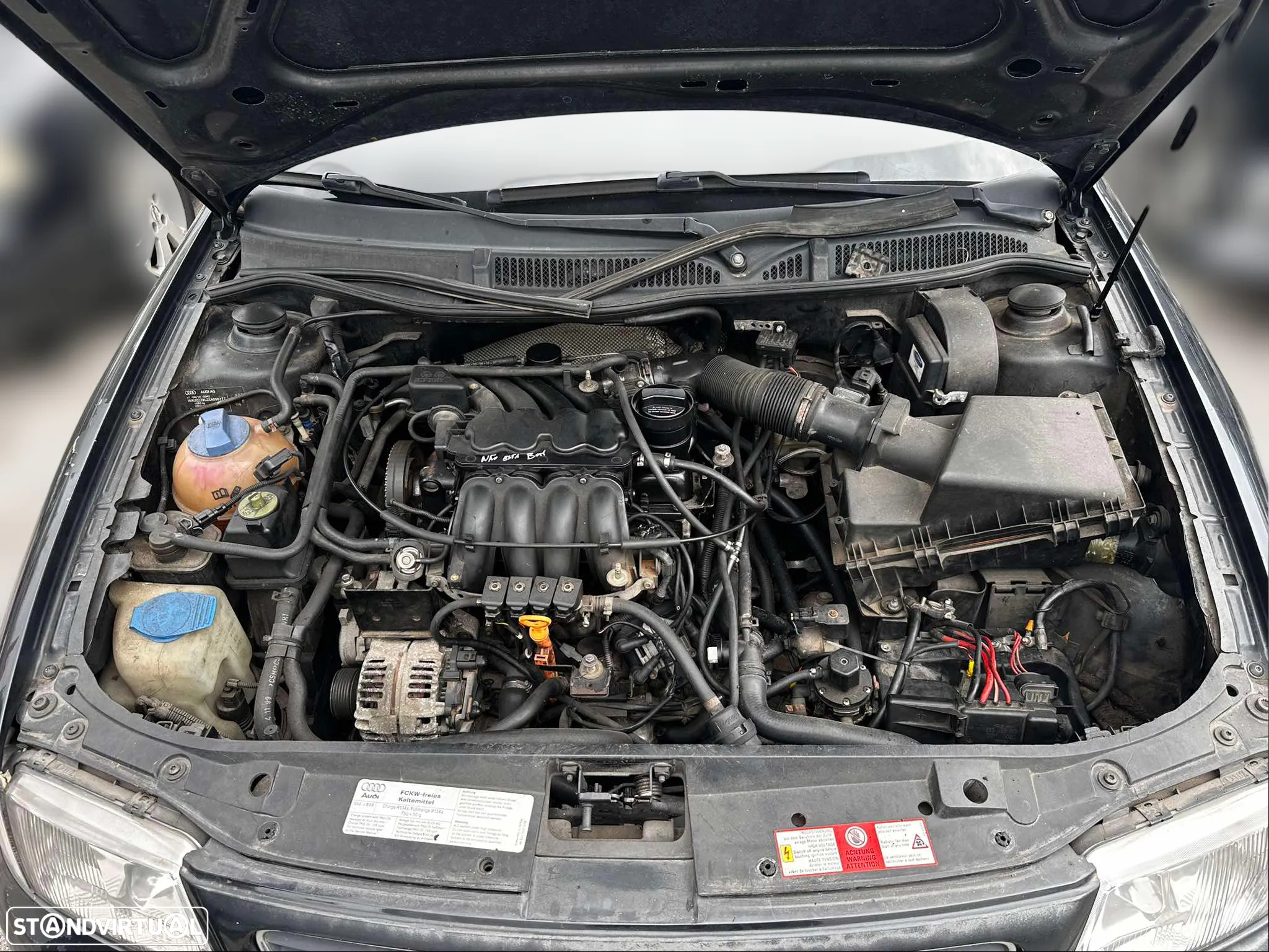 Audi A3 1.6i de 1999 para peças - 6