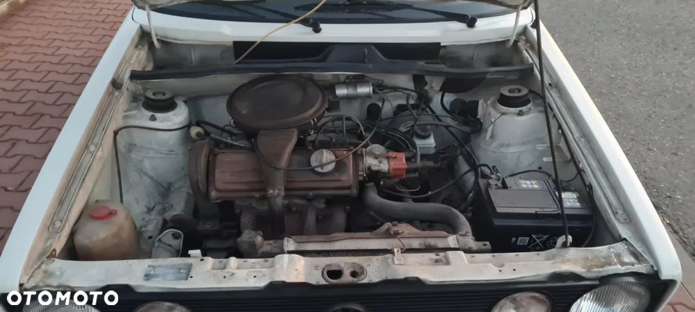 Volkswagen Golf 1.1 - 13