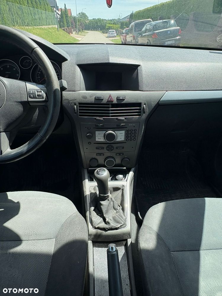 Opel Astra 1.9 CDTI Enjoy - 18