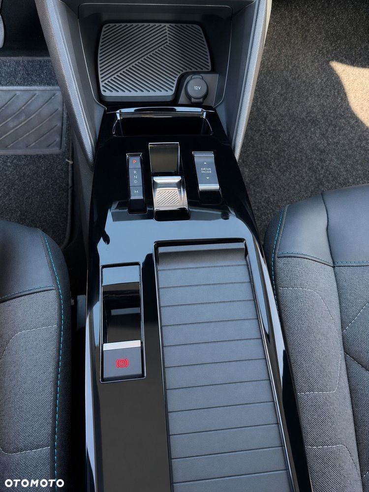 Citroën C4X PureTech 130 Stop&Start EAT8 FEEL PACK - 10