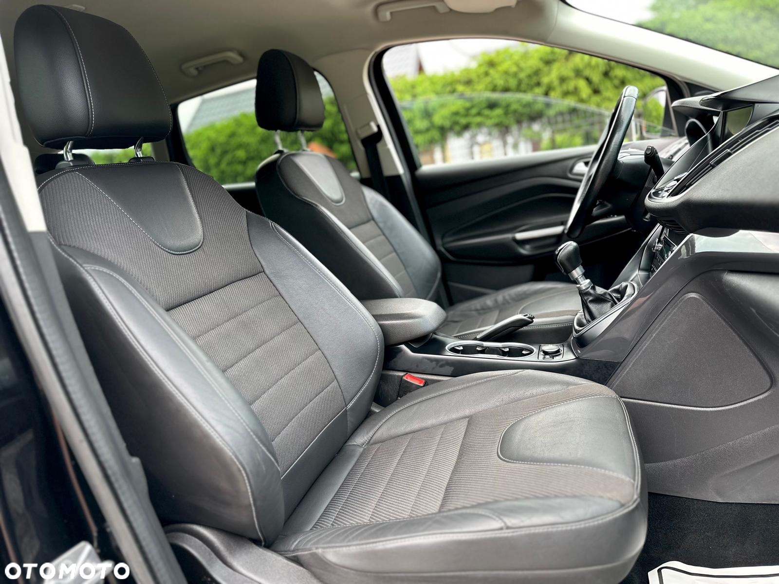 Ford Kuga 2.0 TDCi AWD Titanium - 11