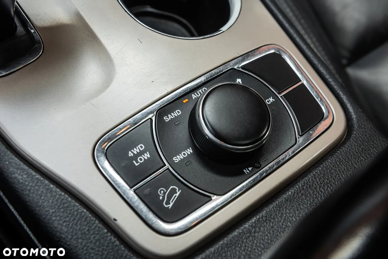 Jeep Grand Cherokee 3.0 CRD Limited - 28