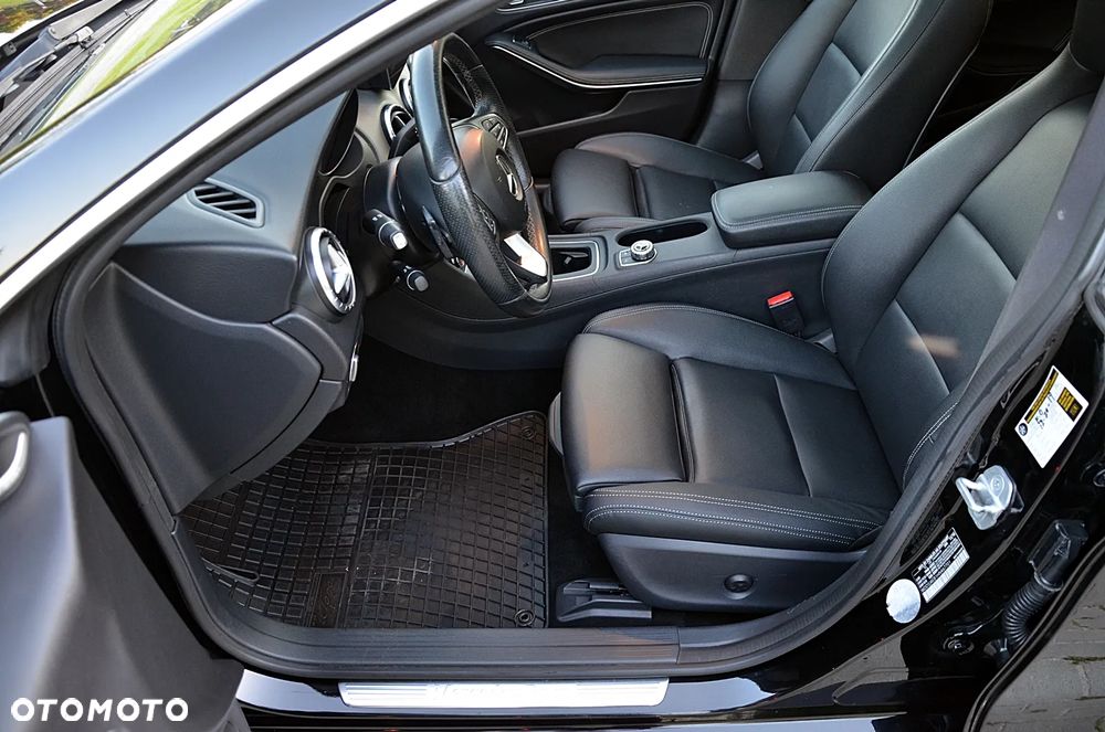 Mercedes-Benz CLA - 14