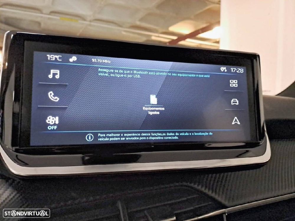 Peugeot 2008 1.2 PureTech Style - 20