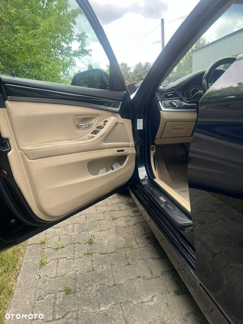 BMW Seria 5 520d xDrive Luxury Line - 3