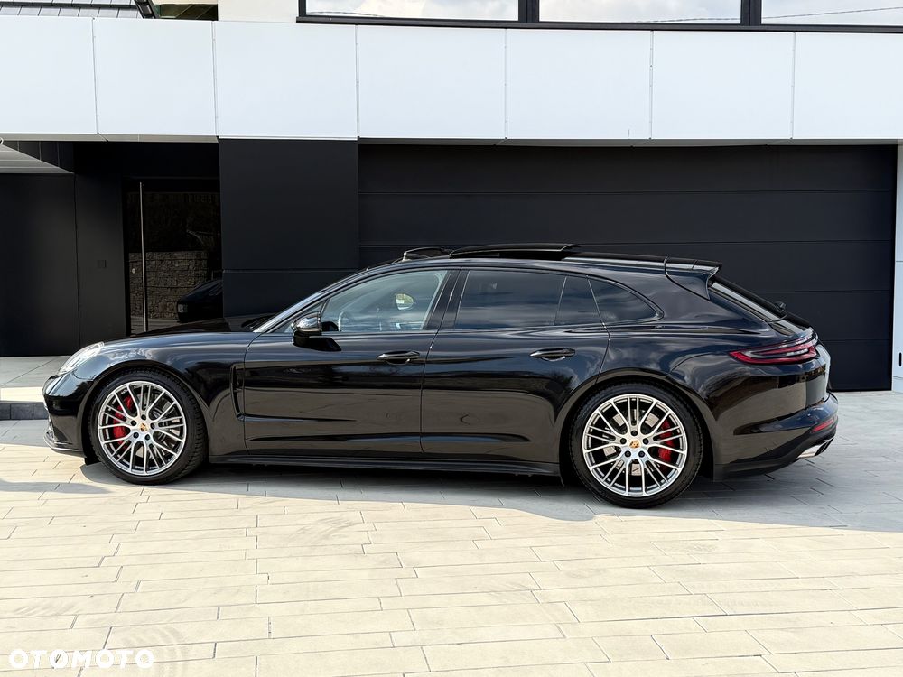 Porsche Panamera Turbo - 17