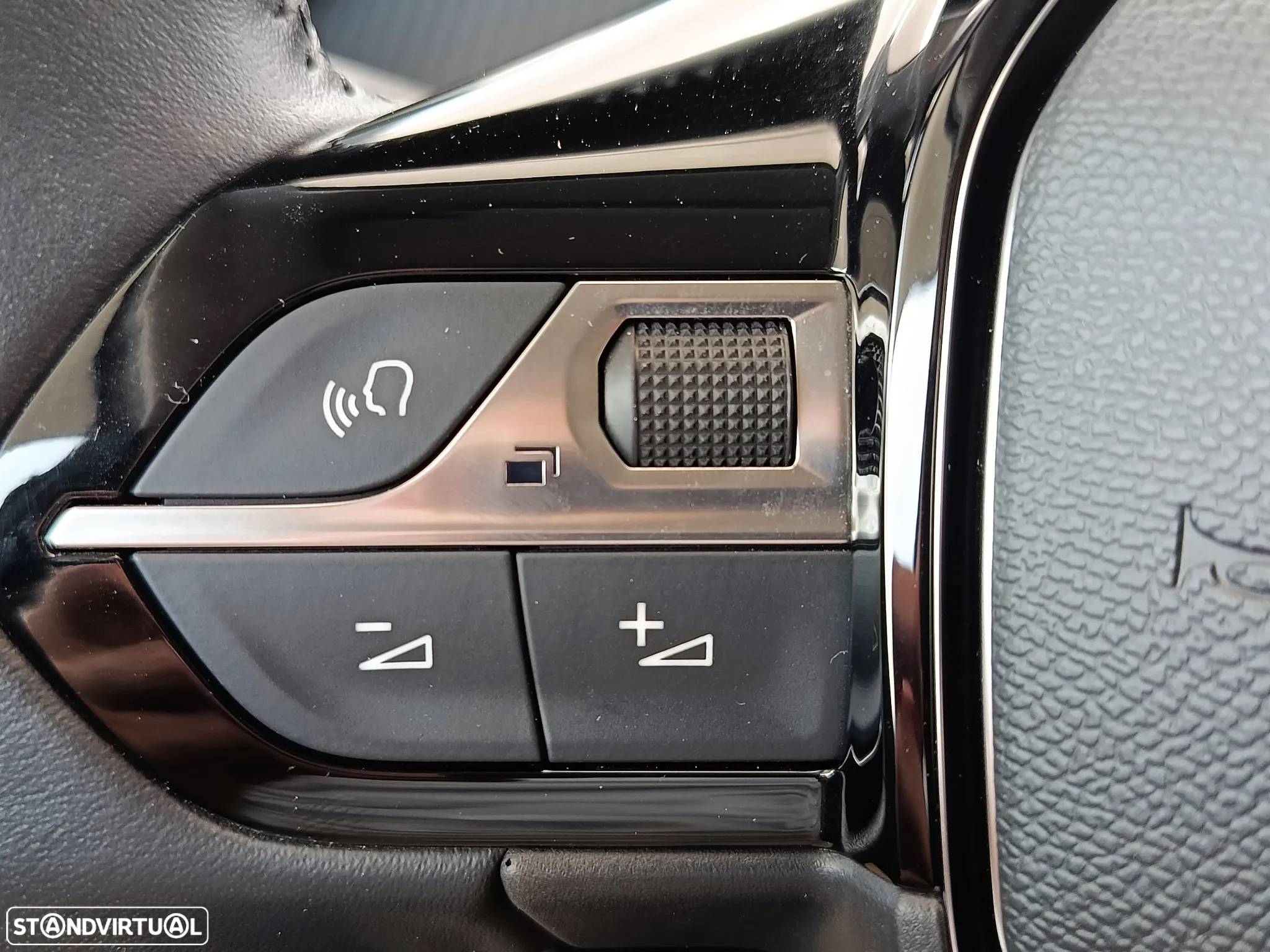 Peugeot 208 - 6