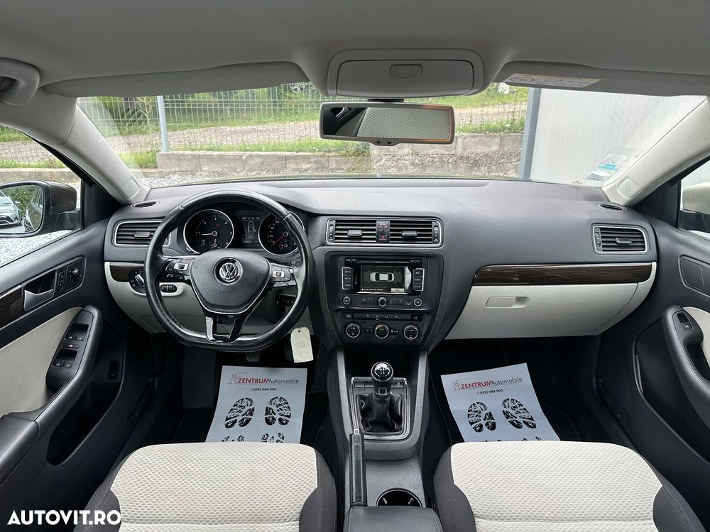 Volkswagen Jetta 2.0 TDI BlueMotion Technologie - 9