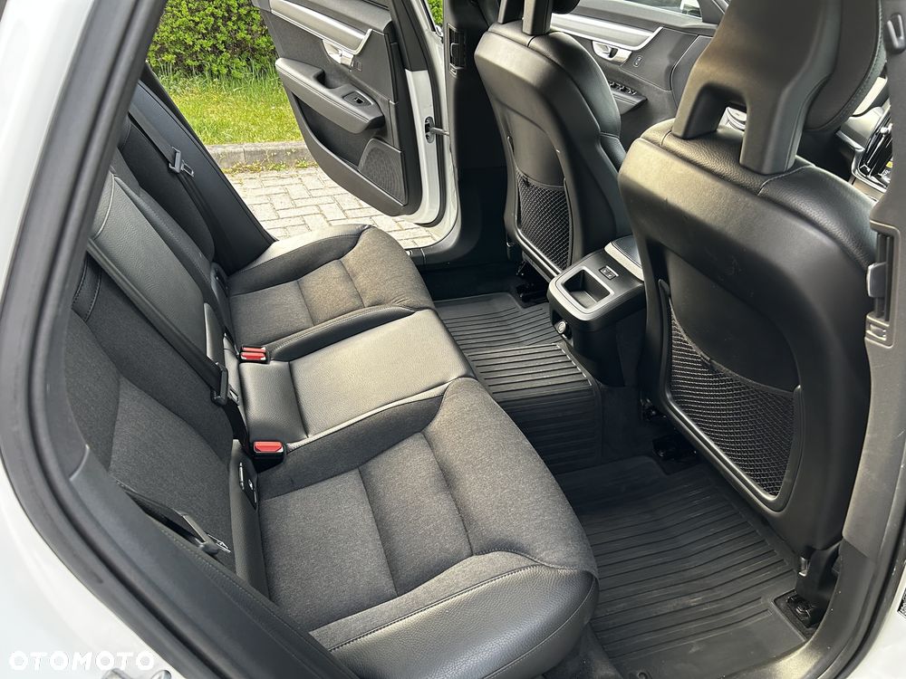 Volvo V90 D3 Geartronic Momentum - 20