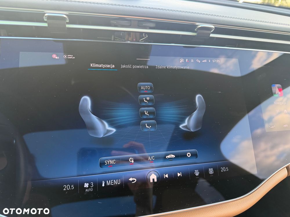 Mercedes-Benz Klasa E 400e 4Matic 9G-TRONIC - 31
