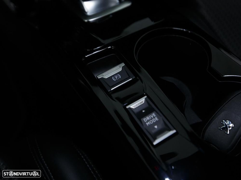 Peugeot 2008 1.5 BlueHDi GT Line EAT8 - 16