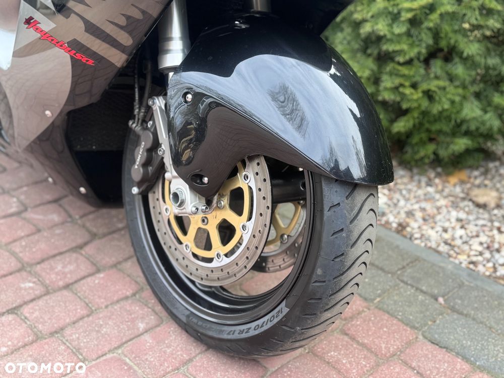 Suzuki GSX-R - 22