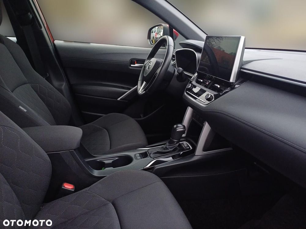 Toyota Corolla Cross - 9