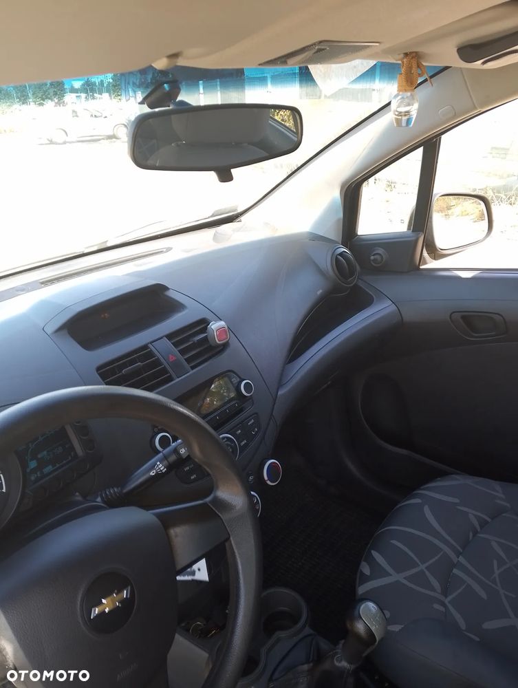 Chevrolet Spark - 18