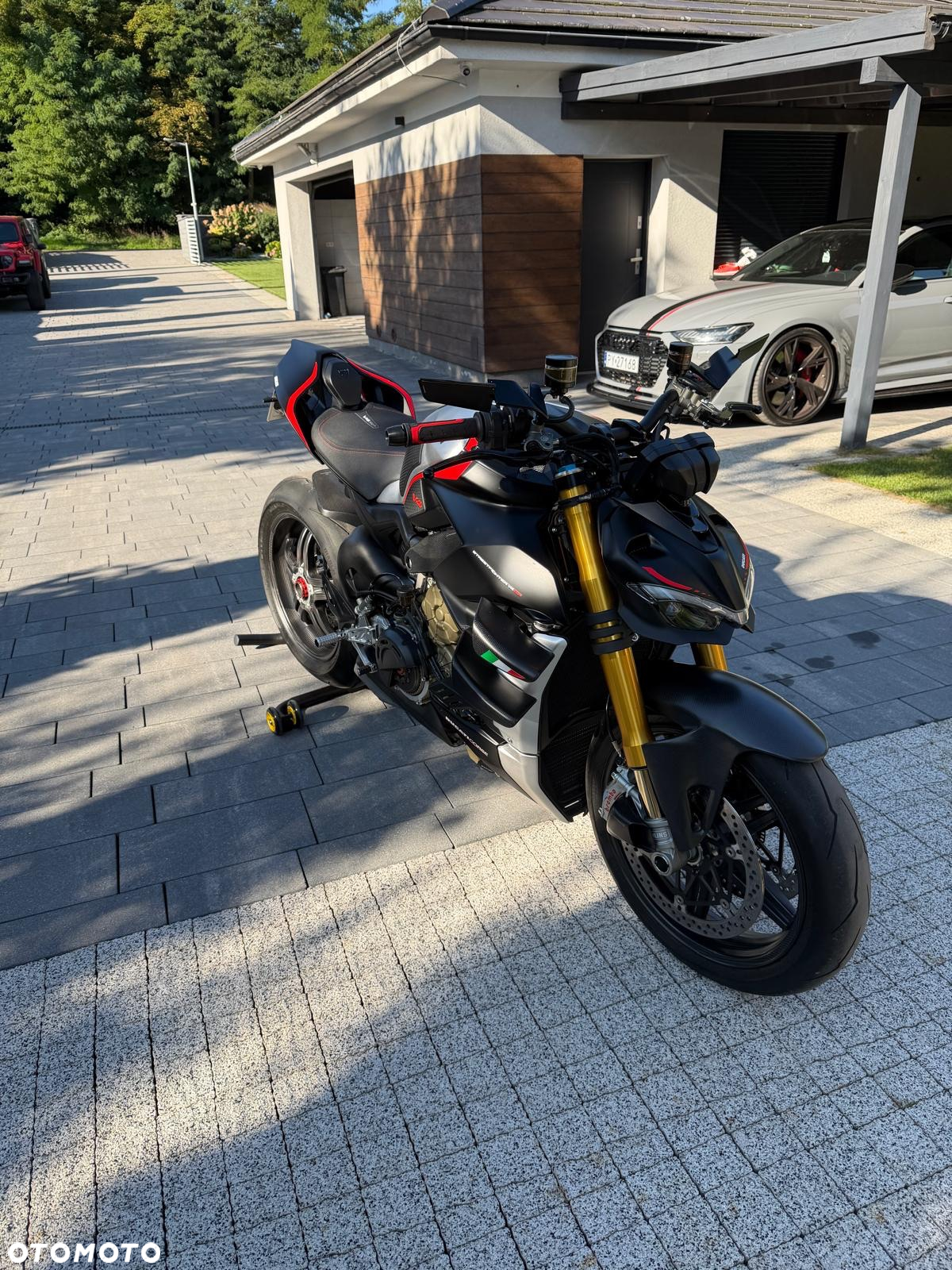 Ducati Streetfighter V4 - 4