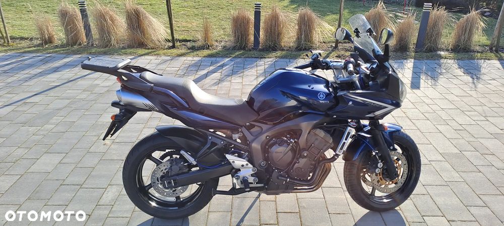 Yamaha FZS - 5