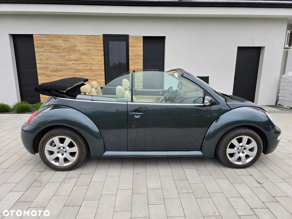 Volkswagen New Beetle Cabriolet 2.0 - 3