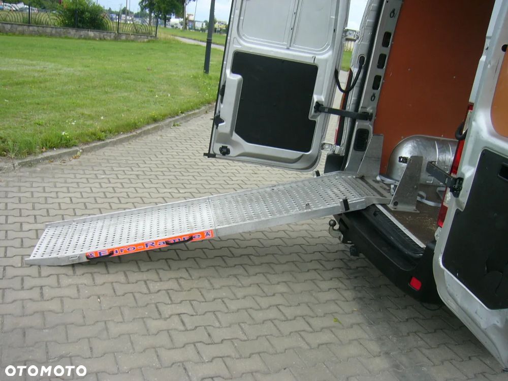 Renault Master 3 L2H2 2.3 dci 125 Ps - 9