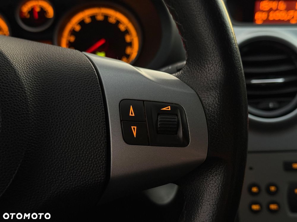 Opel Corsa 1.4 16V Edition - 24