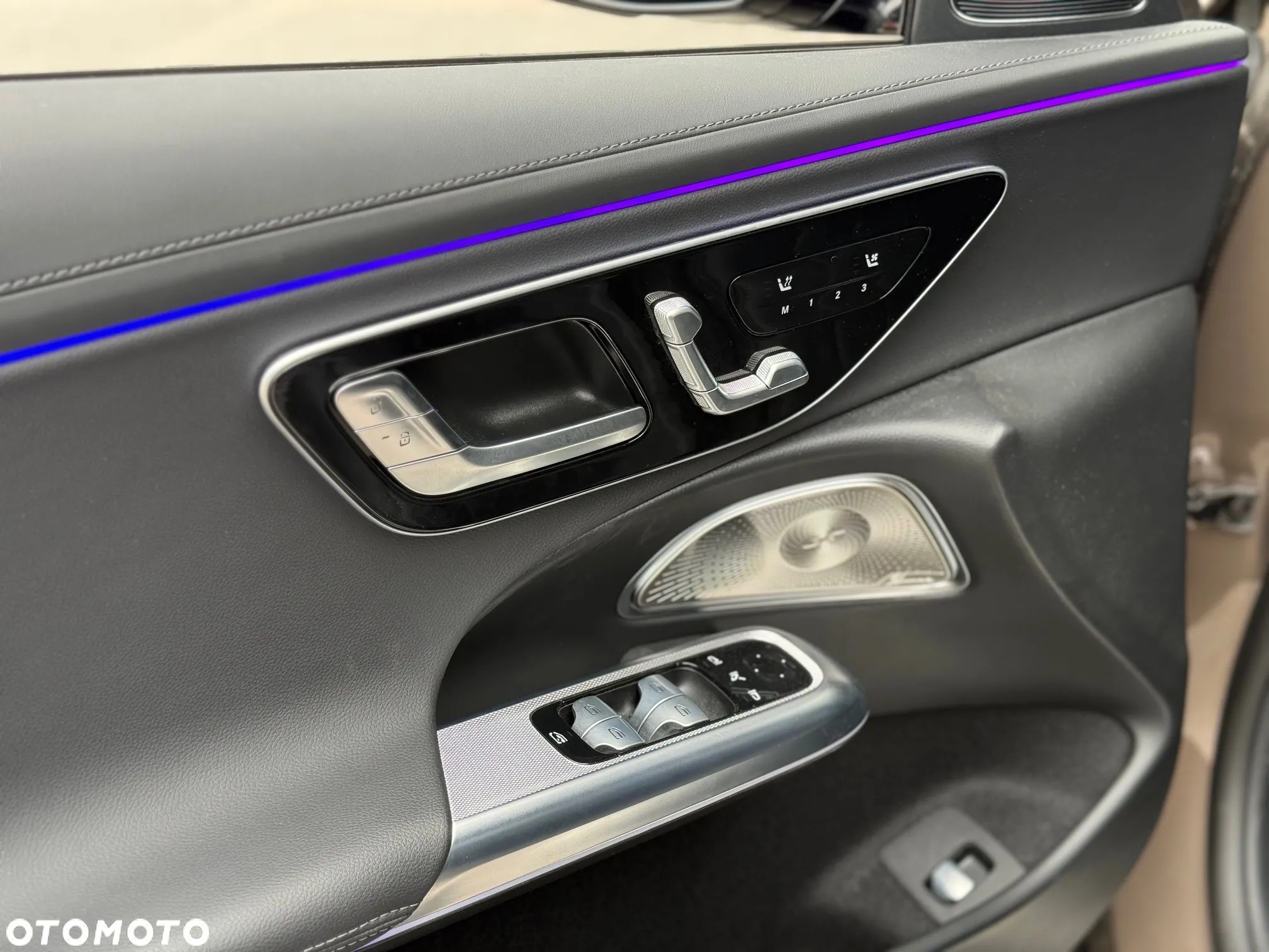 Mercedes-Benz Klasa E 300 de PHEV 4-Matic All-Terrain Avantgarde 9G-Tronic - 12
