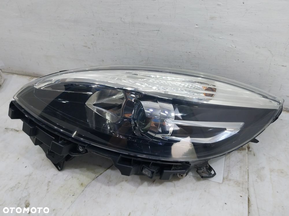 RENAULT SCENIC III LIFT 13- LAMPA LEWA PRZÓD PRZEDNIA 260601946R - 2