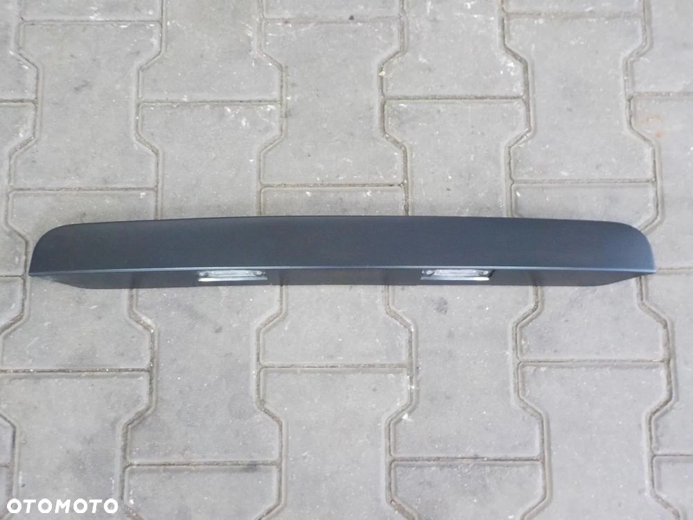 VW T5 PLASTIK LISTWA BLENDA PODŚWIETLENIA TABLICY KLAPA - 1
