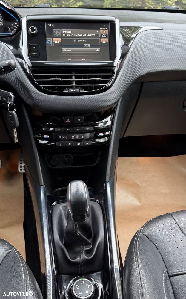 Peugeot 2008 1.6 VTi Allure - 16