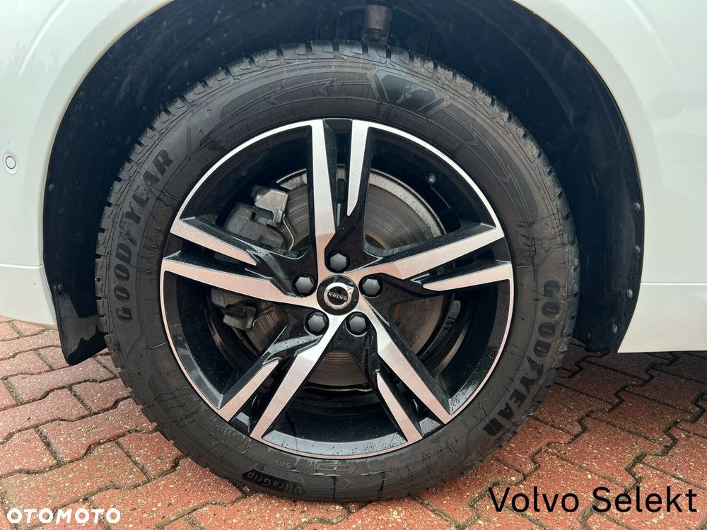 Volvo XC 60 B5 B AWD R-Design - 23