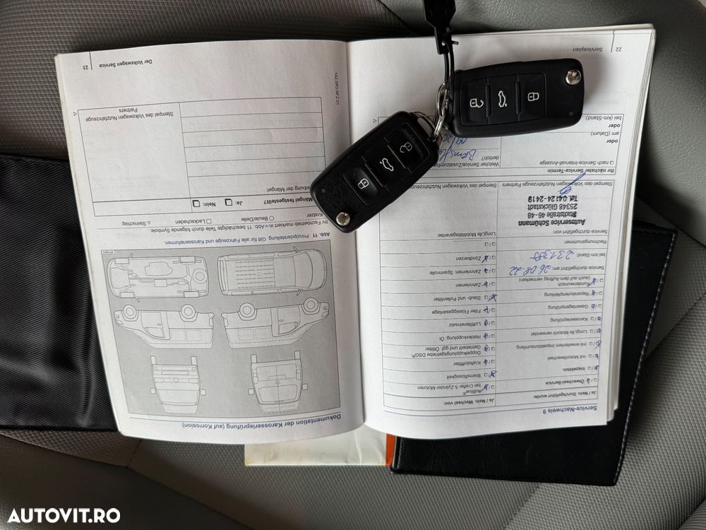 Volkswagen Caravelle - 34