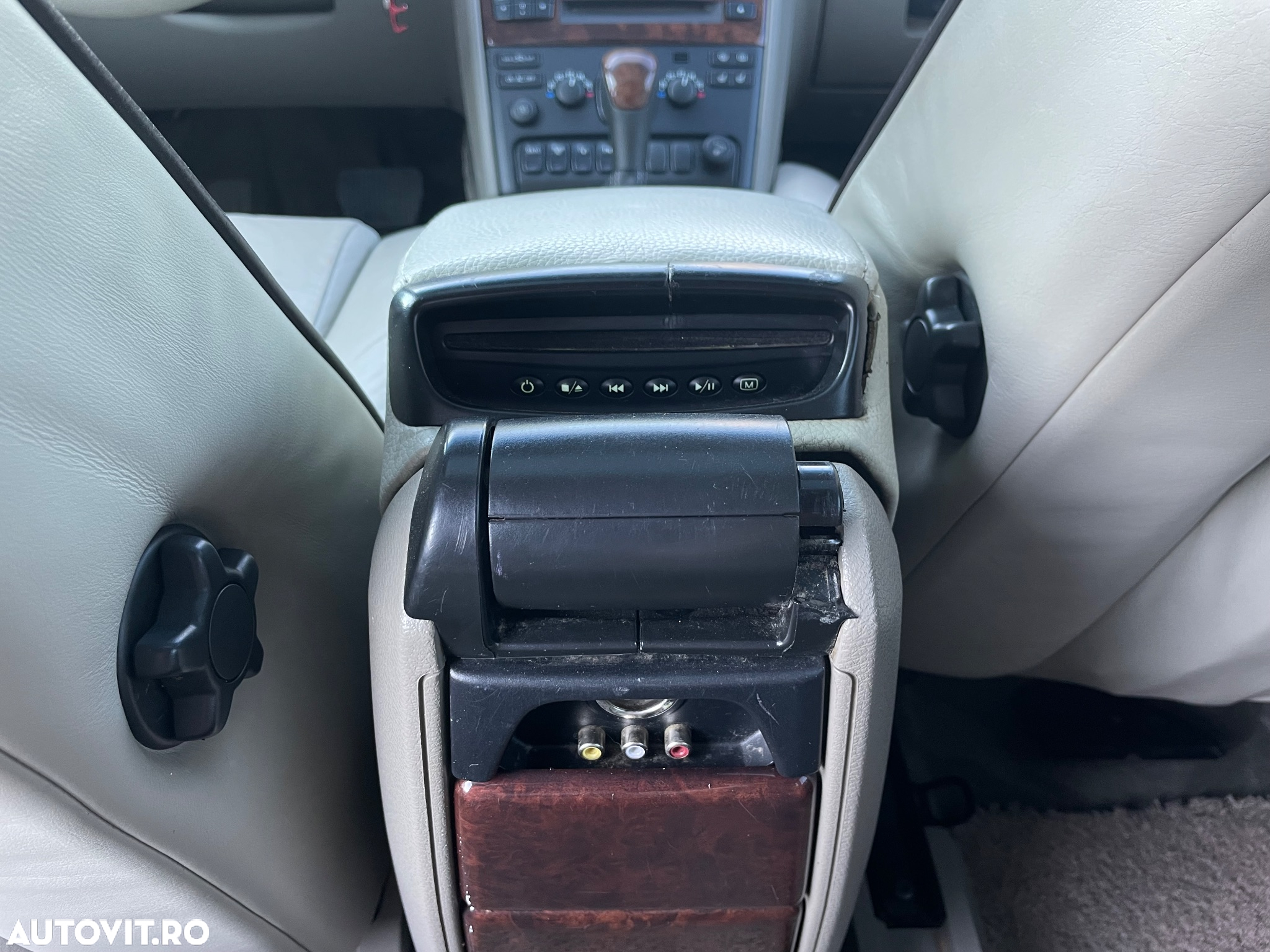 Volvo XC 90 - 27