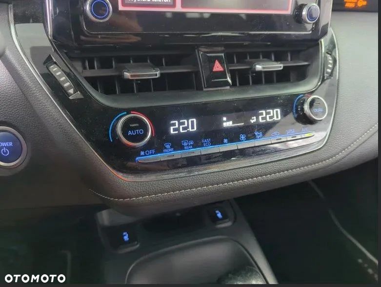 Toyota Corolla 1.8 Hybrid Comfort - 10